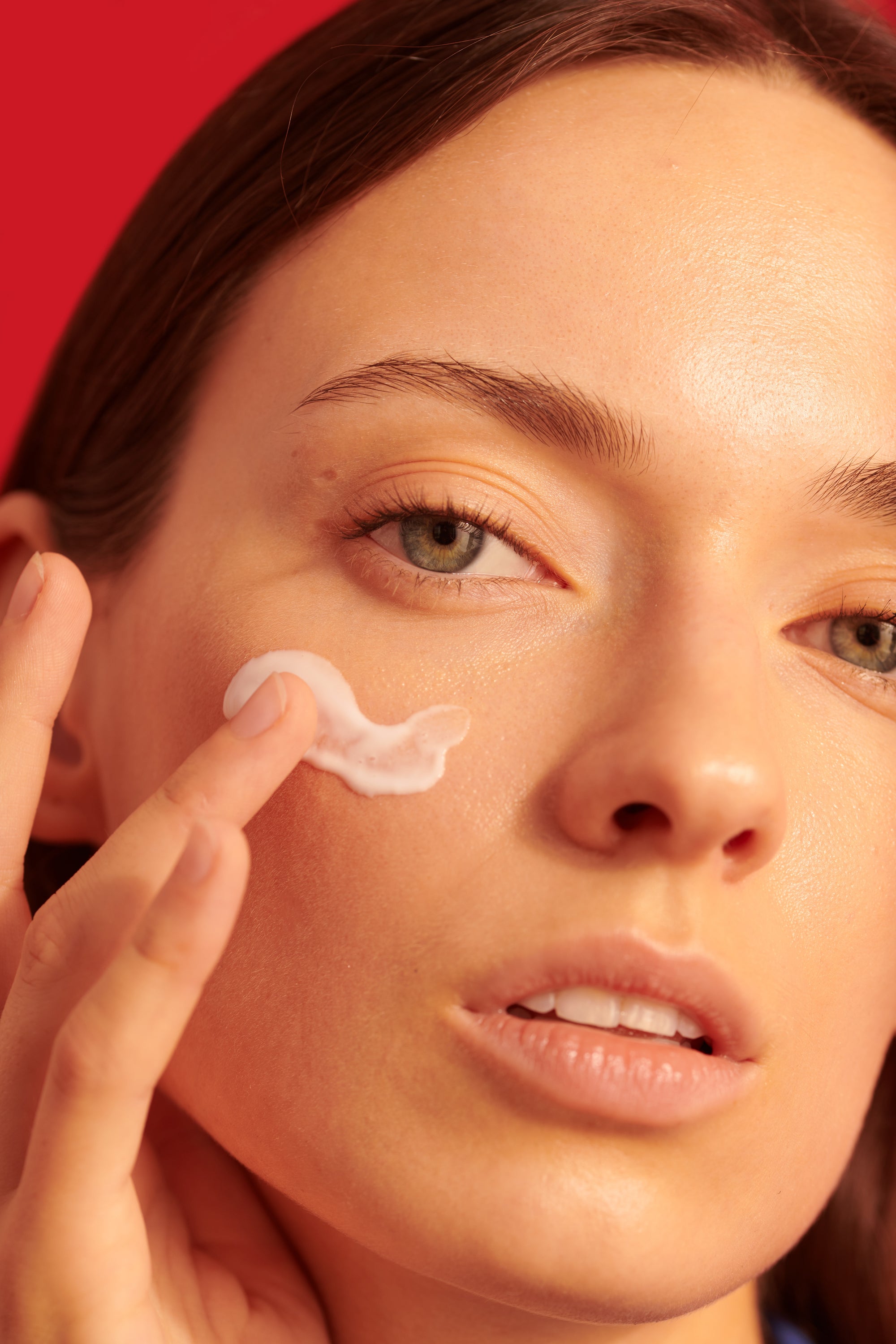 Sensitive Skin Uncovered: Symptoms, Causes, Products to Use