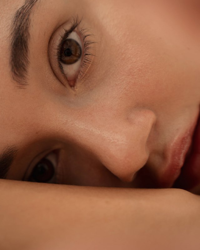 Winter-proof your skin: hydration hacks for cold weather