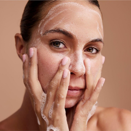 Invisible Signs Your Skin Barrier Is Struggling (Before Irritation Gets Worse)